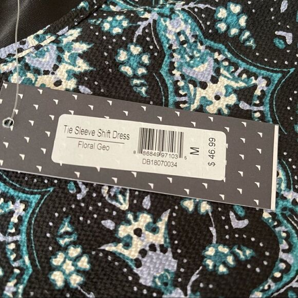 NWT DownEast Green Geo Tie Sleeve Shift Dress Size Medium New With Tag - Picture 14 of 14